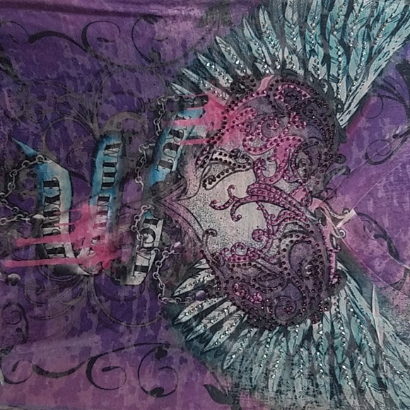 Woman's Small angel winged shirt - Picture 2 of 4